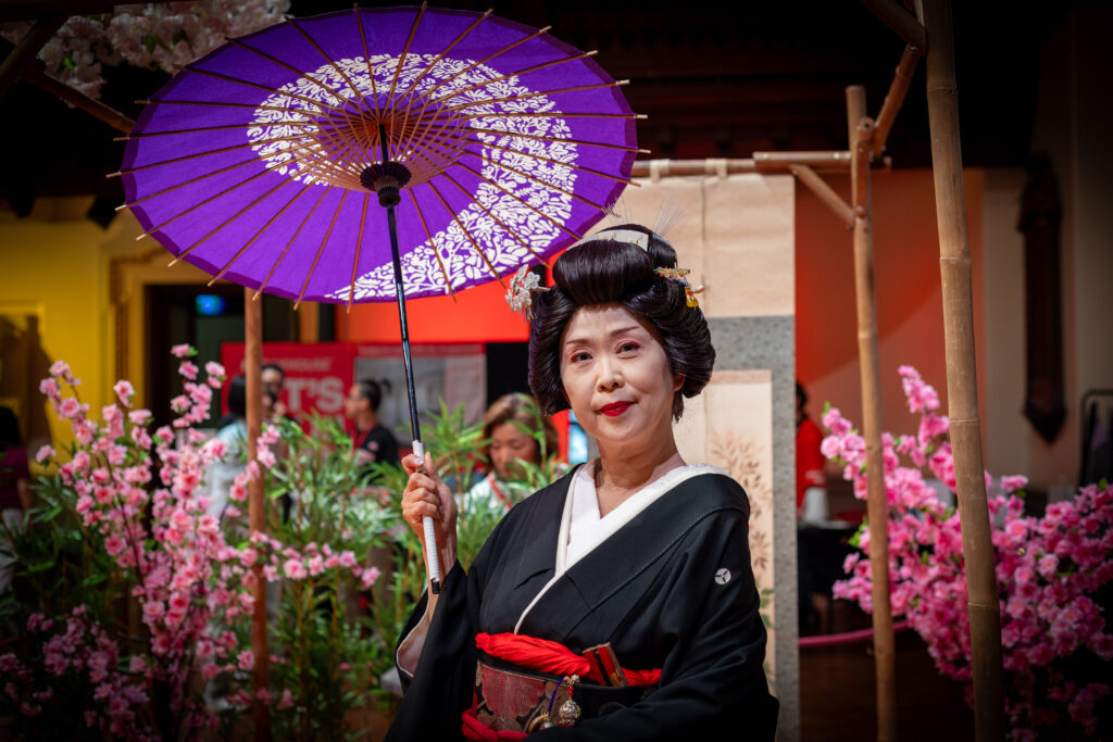 Atma-Om Studios, Sydney for all your photography and videography needs. Speak today for your Events, Products, Portfolios, Real Estate, Aerial plus more. book@AtmaOm.com (+61) 0481953929